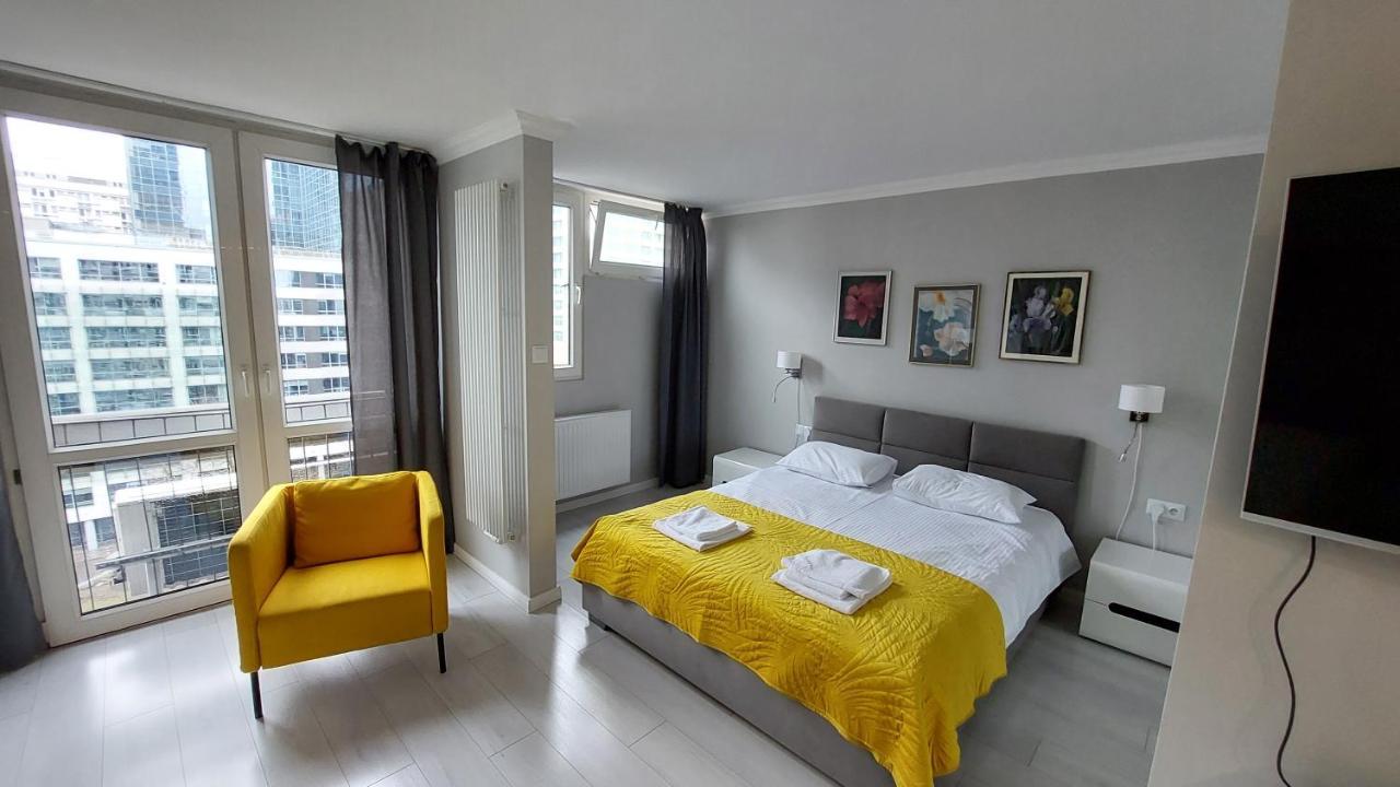Elegancki Apartament W Sercu Warszawy ワルシャワ エクステリア 写真