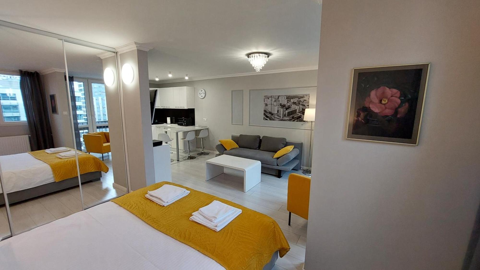 Elegancki Apartament W Sercu Warszawy ワルシャワ エクステリア 写真